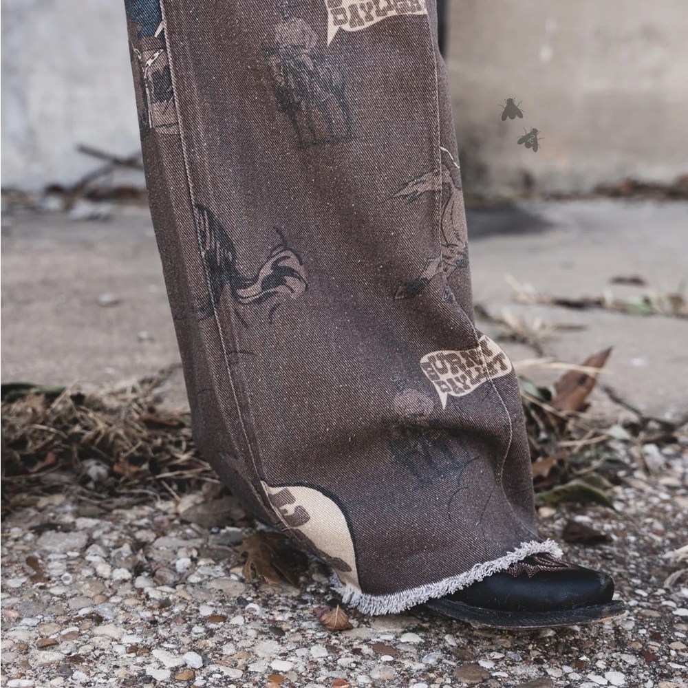 High Rise Brown Jeans - Picture 2 of 4